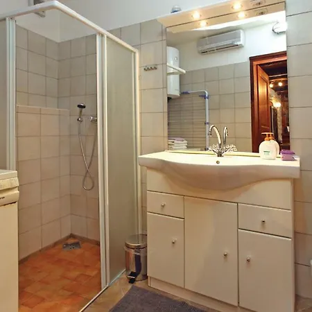 45 Prázdninový dům Črni Kal